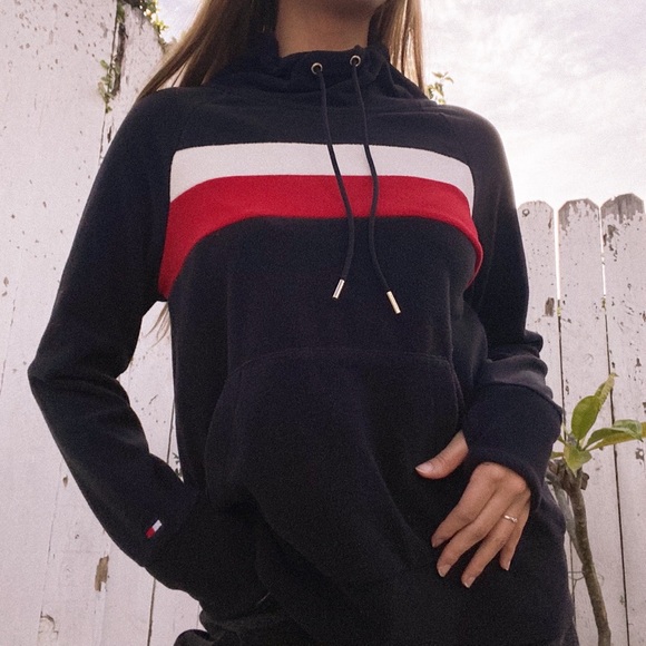 tommy hilfiger sweater with turtleneck and pockets - Picture 1 of 4